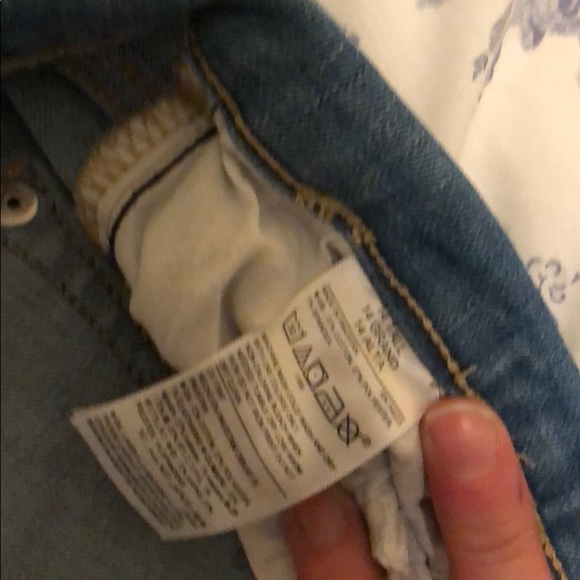 Old Navy Boyfriend Straight Jeans - Picture 4 of 4